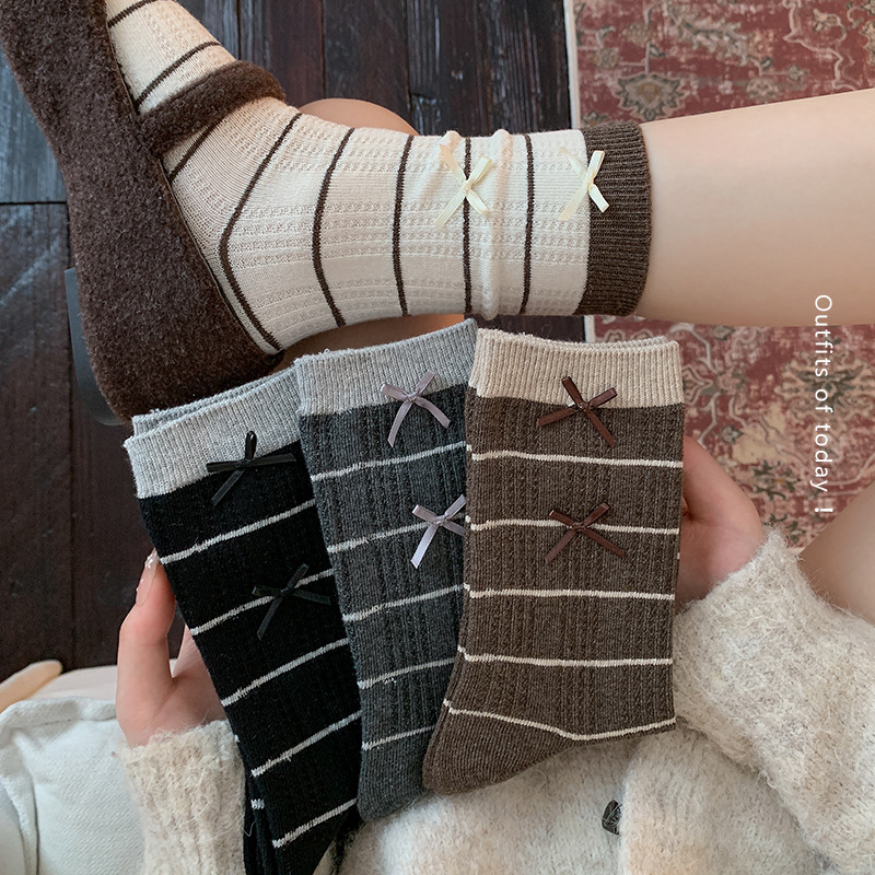 리본 스트라이프 슬라우치 미드 카프 삭스 여성용 한국  - Boot Sock Slouchy 리뷰 및 가격